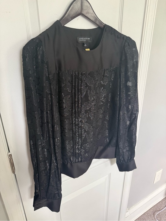 Jones New York Tops - Jones New York Black Floral Jacquard Pintuck Long-Sleeve Blouse